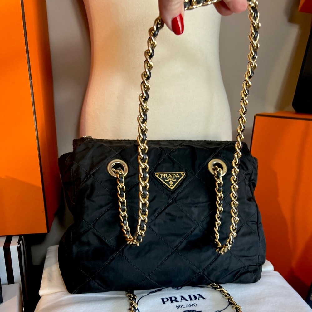 Prada⭐️⭐️Black Quilted Shoulder Bag with Gold Chain. No damages. - Picture 7 of 14